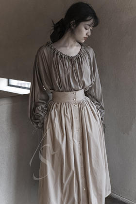 Palmer Harding  卡其灰/丝光白抽褶领衬衫