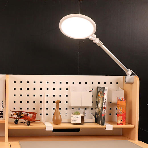 【孩视宝】书桌可调节夹灯TS03 商品图2