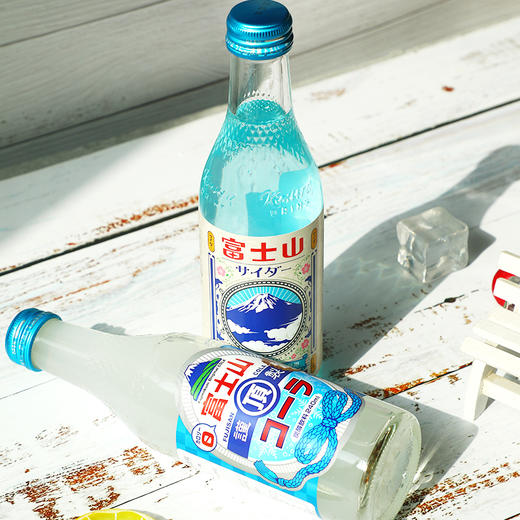 日本进口木村赤富士山怀旧汽水 商品图0