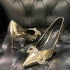 LFGJ 0346 金属色尖头细跟水钻蝴蝶结单鞋女 商品缩略图2