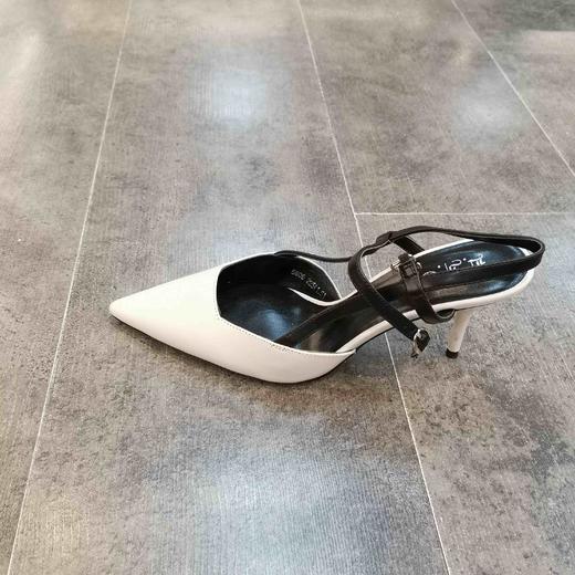 L FGJ 5806 时尚尖头中后空跟鞋女凉鞋 商品图1