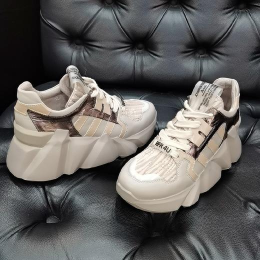 LFGJ 5221 真皮厚底松糕休闲运动百搭抵帮女鞋 商品图4
