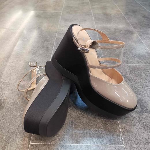 LFGJ 9601 设计师款松糕厚底漆皮凉鞋 商品图8