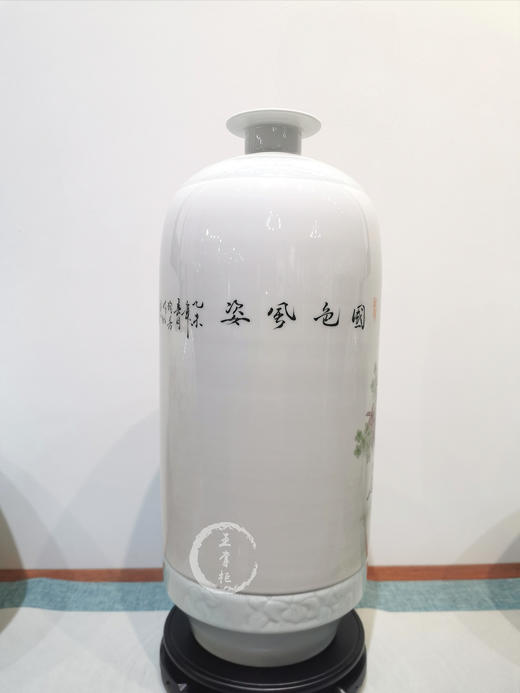 赵均芳：粉彩国色风姿仕女赏瓶 商品图1