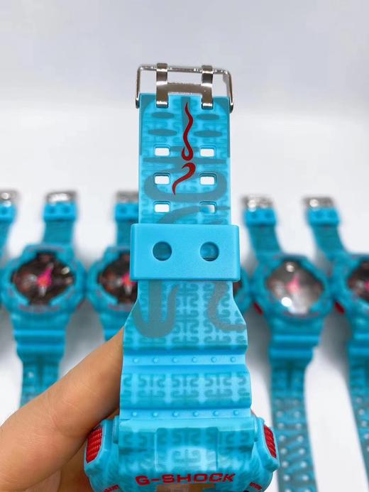 卡西欧新款！五虎将关羽联名款！ 新款到货🤗🤗️💥 抬手灯卡西欧G-SHOCK--经典防震表盘设计原单现货秒发，45度自动抬手亮灯功能配合冲击视觉的强烈色彩🙈LCD液晶显示盘 商品图3