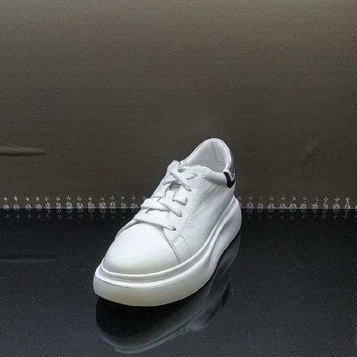 LFGJ 2217潮流休闲经典燕尾曼昆鞋 商品图0