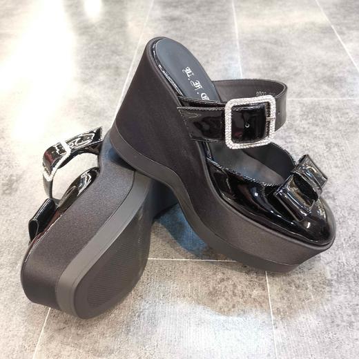 LFGJ 9602 设计师款松糕厚底漆皮拖鞋后空女凉鞋 商品图8