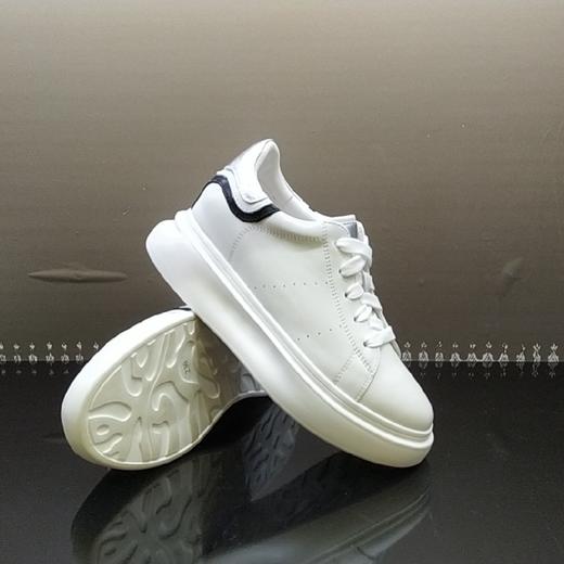 LFGJ 2217潮流休闲经典燕尾曼昆鞋 商品图3