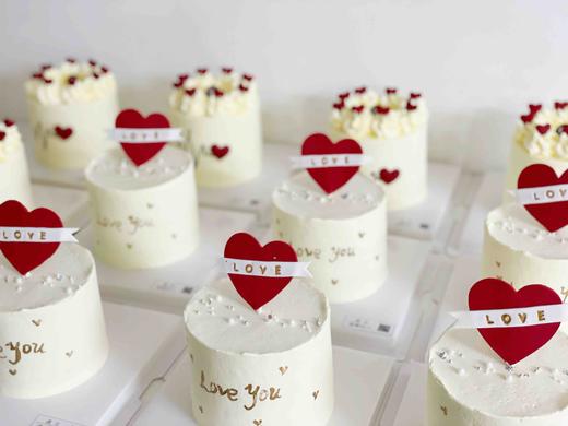 唯一。所有的节日的出现都不是为了一个蛋糕或一份礼物，而是提醒我们，忙碌的生活不要忘记爱，与被爱 商品图4