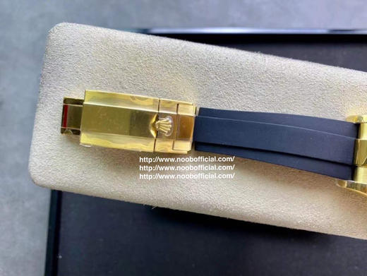 NOOB official厂➕正品原版开模 劳力士 迪通拿 4130机芯 N厂全新订制版劳力士迪通拿专属Cal.4130自动上链机芯，厚度和正品一致全部功能100%完全实现，使用了订制版KIF避震器❕ 商品图2