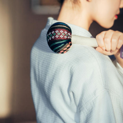 山苍子按摩手捶 长柄+短柄 长柄手锤低头族敲打捶经络 便携 颜色随机 商品图4