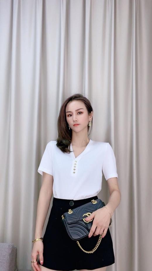 女V领短T13306 商品图0