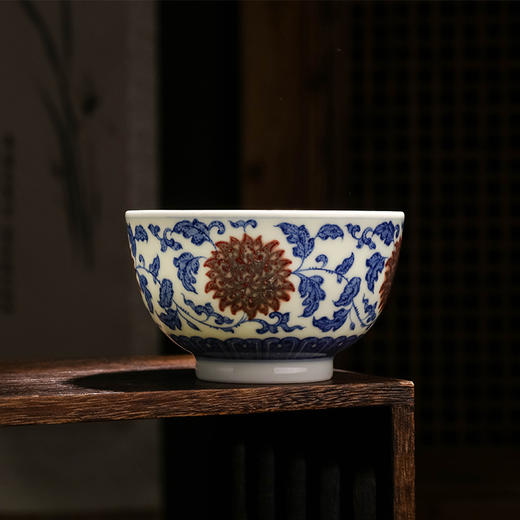 青花釉里红缠枝杯 商品图1