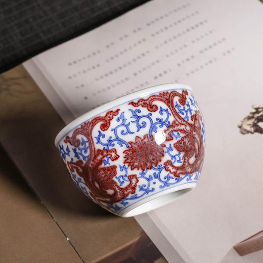 青花釉里红赤龙缸杯 商品图2