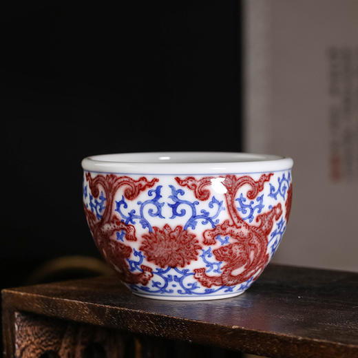 青花釉里红赤龙缸杯 商品图3