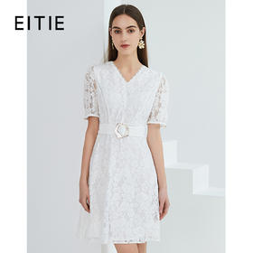 EITIE爱特爱夏季新款简约优雅镂空蕾丝V领气质收腰显瘦连衣裙B2107706