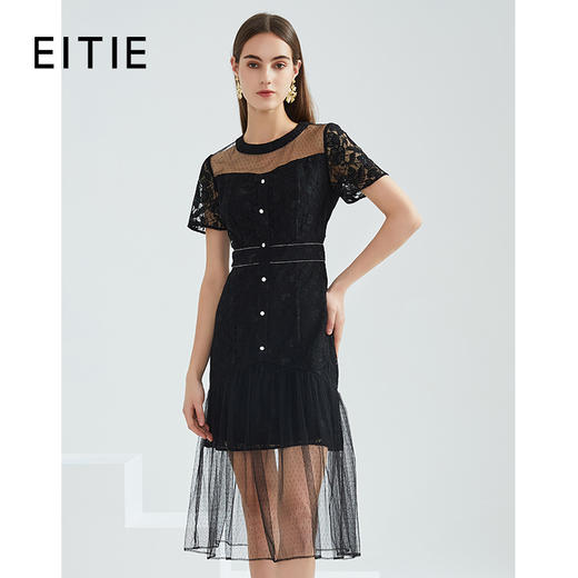EITIE爱特爱夏季新款一字肩性感网纱镂空拼接修身暗纹连衣裙B2107702 商品图0