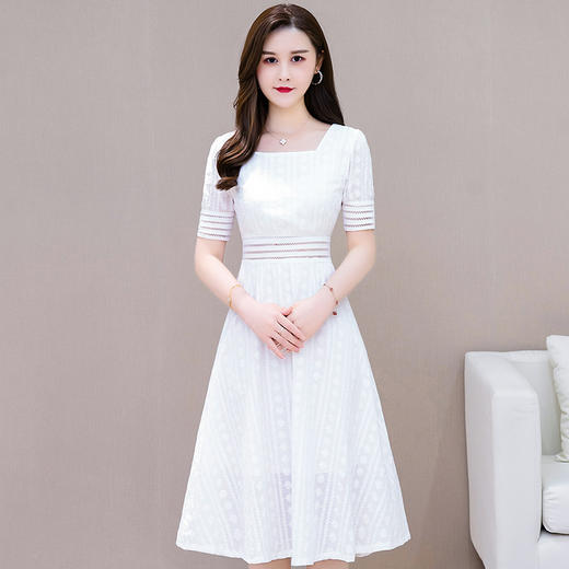 YWE  ZF2106小香风时尚气质减龄绣花连衣裙【优】 商品图1