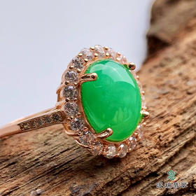 派瑞翡翠 翡翠戒面 糯种 绿色