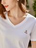 欧芮儿V领绣花T恤女2021春夏款时髦气质减龄休闲重工蝴蝶白色上衣 商品缩略图1