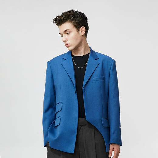 Unawares SS21 弧形缺失剪裁双口袋单排扣西装 商品图2