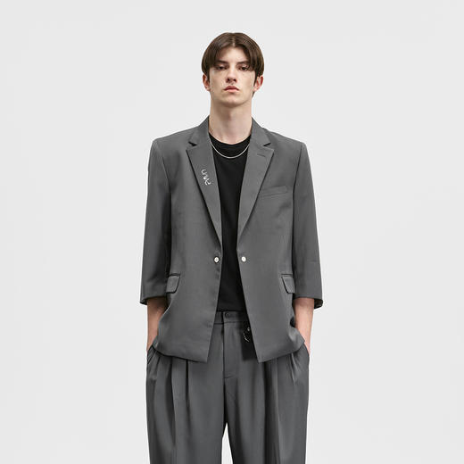 Unawares. SS20 金属字体单排扣八分袖休闲西装 商品图2