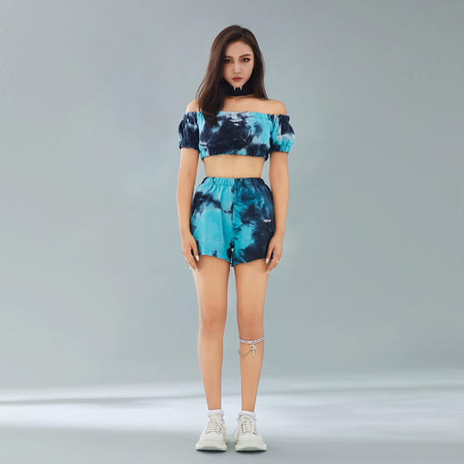 AGAM 20SS 扎染一字肩性感辣妹泡泡袖抹胸高腰短裤休闲两件套装女 商品图3