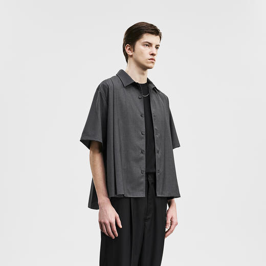 Unawares SS20 百褶结构保龄球短袖衬衫 商品图1