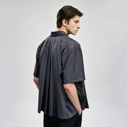 Unawares SS20 百褶结构保龄球短袖衬衫 商品图0