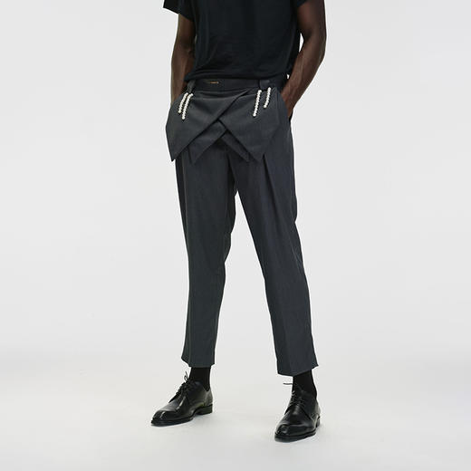 Unawares x FOURTRY 潮流合伙人联名珍珠链双层裁片单褶九分西裤 商品图2