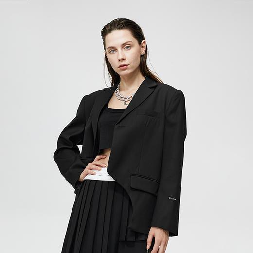 Unawares SS21 弧形缺失剪裁双口袋单排扣西装 商品图0