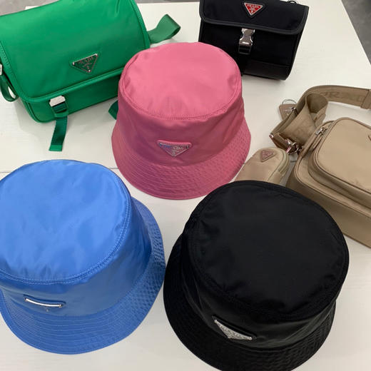 PRADA普拉达经典暗黑锦纶渔夫帽 商品图6