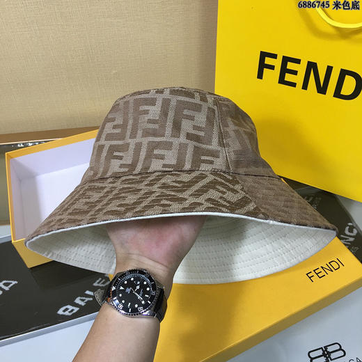 Fendi芬迪 爆款 FF提花渔夫帽 商品图3