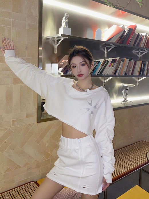 AGAMSTUDIO原创烫钻性感炸街露肩链条短卫衣半裙套装上衣宽松百搭 商品图2