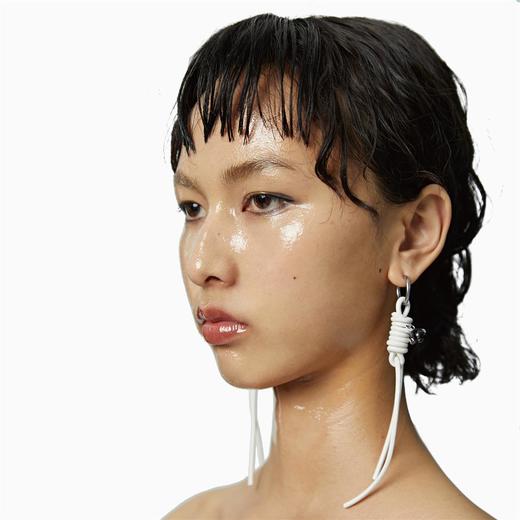 FIRSTFLOOR耳坠合金流苏耳饰耳环个性长款宝石白色绳结皮革钻石针 商品图0