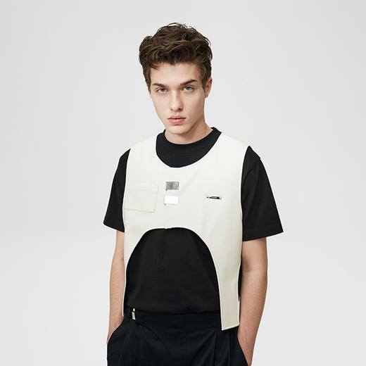 Unawares SS21 弧形剪裁双排定制调节扣战术马甲 商品图2