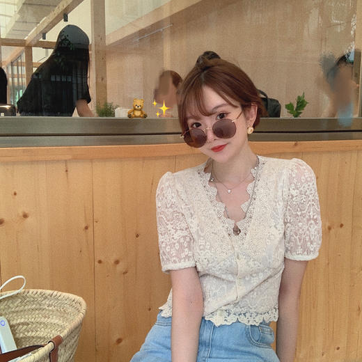 金蘑菇菇【奶油小泡芙】设计感小众收腰短款法式V领 商品图2