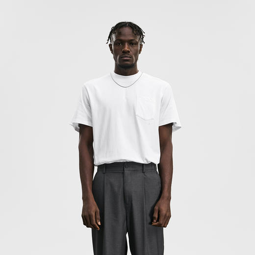 Unawares SS20 项链镶嵌四袖口袋T恤 商品图3