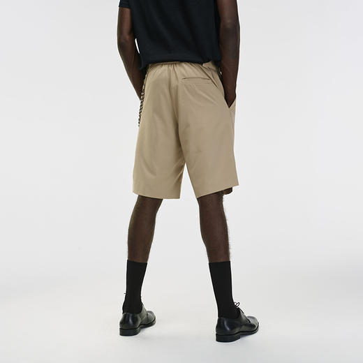 Unawares x FOURTRY 潮流合伙人联名粗挂链单褶短裤 商品图3