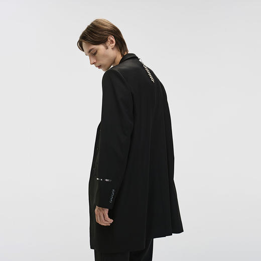 Unawares x FOURTRY 潮流合伙人联名开叉剪裁单排三扣中长款西装 商品图1