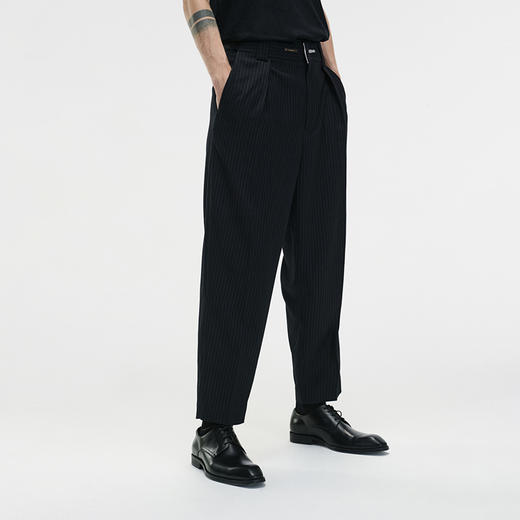 Unawares FW20 条纹单褶九分西裤 商品图2