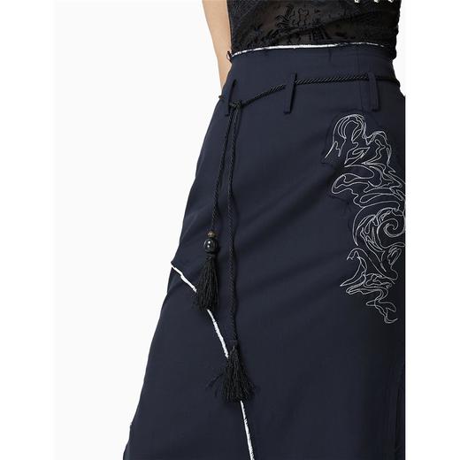 FIRSTFLOOR手绘绣花磨破毛边鱼尾裙高腰修身喇叭原创分割线设计 商品图2