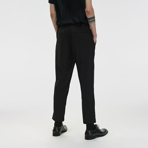 Unawares x FOURTRY 潮流合伙人联名珍珠链双层裁片单褶九分西裤 商品图1