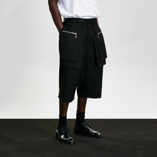 Unawares. SS20 武士裁片口袋八分裤 商品图1