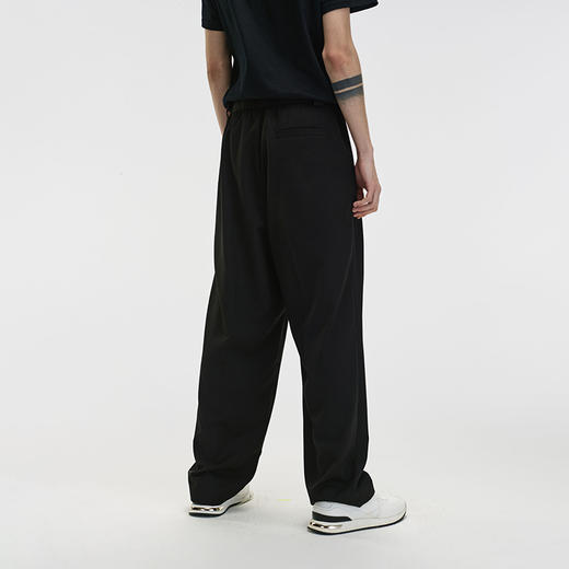 【赵小棠同款】Unawares x FOURTRY 联名双层挂链三褶宽松长西裤 商品图1