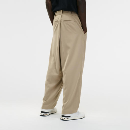 Unawares FW20 粗链镶嵌旋钮结构双褶宽松长西裤 商品图3