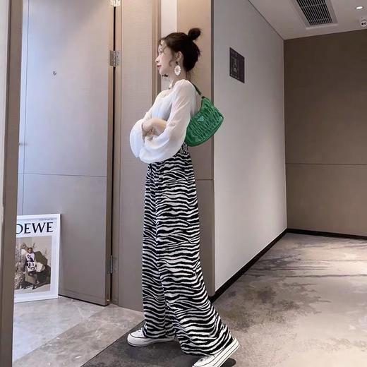 女士阔腿裤夏季薄款高腰垂坠感宽松九分洋气时尚欧美斑马纹小个子 商品图3