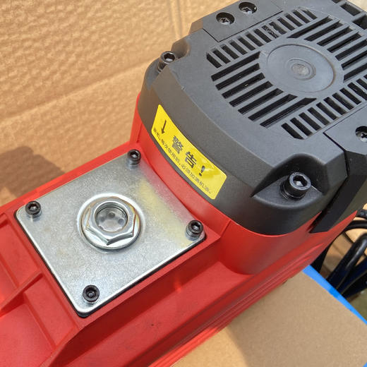 【货号】宝力达119电镐工业级电镐马路破坏专家电镐送钻头发快递箱子压坏变形，不予受理 商品图2