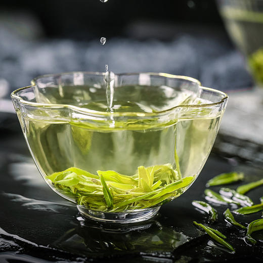 2025明前采摘悦享特级龙井 51g（3g*17） 买3罐/4罐送礼盒 商品图2