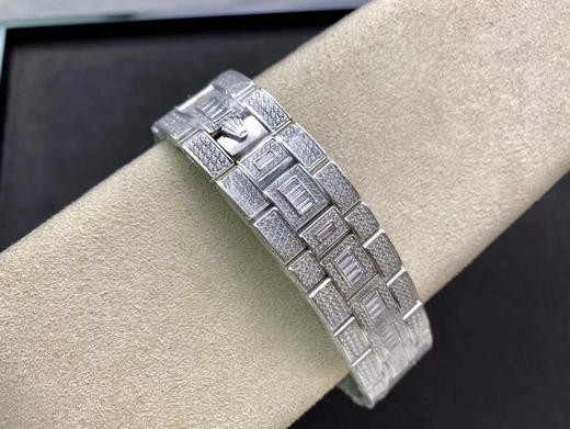 奢华NOOB挑战新高度——还原史上昂贵的 劳力士满天星腕表——劳力士 满钻 格林尼治型II的密镶钻特别款——ROLEX116769TBR-74779B【表壳】腕表尺寸40mm 商品图9